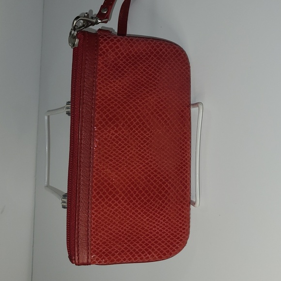 Fossil red leather wristlet - Picture 3 of 6